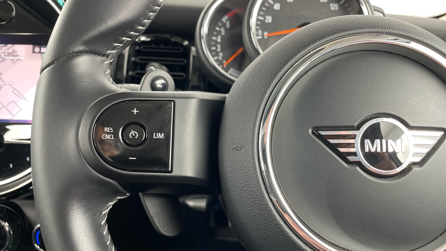 Used MINI Hatch 2022 for sale - 76946732: Photo 17