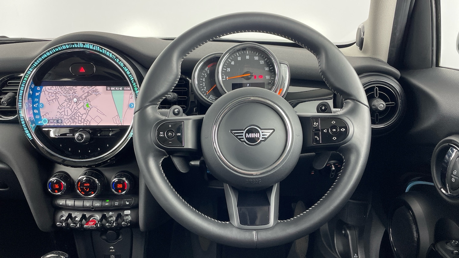 Used MINI Hatch 2022 for sale - 76946732: Photo 5