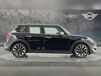 Used MINI Hatch 2023 for sale - 77962136: Photo