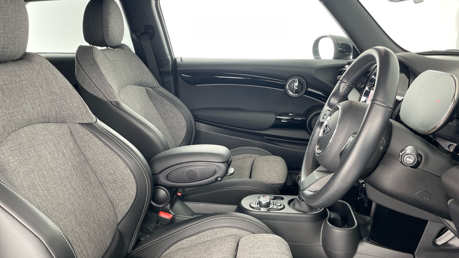 Used MINI Hatch 2022 for sale - 76494378: Photo 11