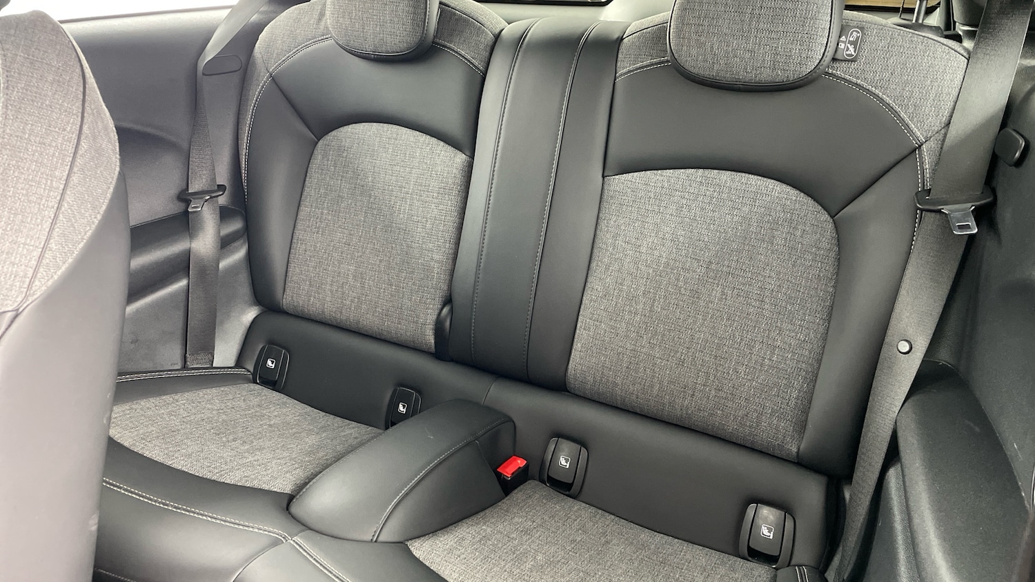 Used MINI Hatch 2022 for sale - 76494378: Photo 12