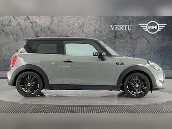 Used MINI Hatch 2022 for sale - 76494378: Photo