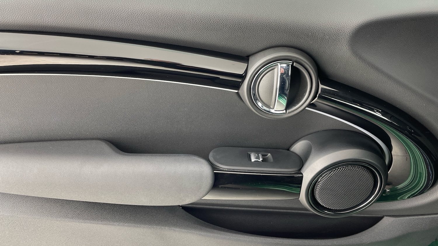 Used MINI Convertible 2023 for sale - 77367524: Photo 27