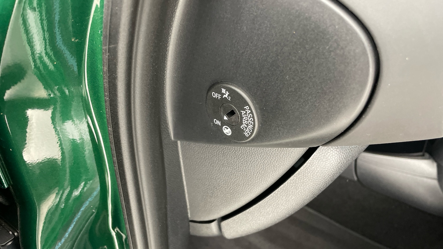 Used MINI Convertible 2023 for sale - 77367524: Photo 30