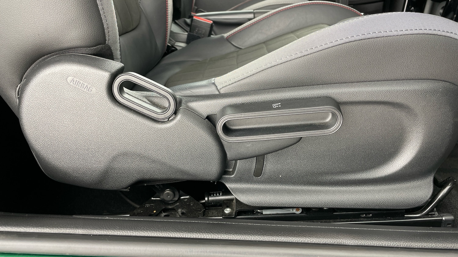 Used MINI Convertible 2023 for sale - 77367524: Photo 42