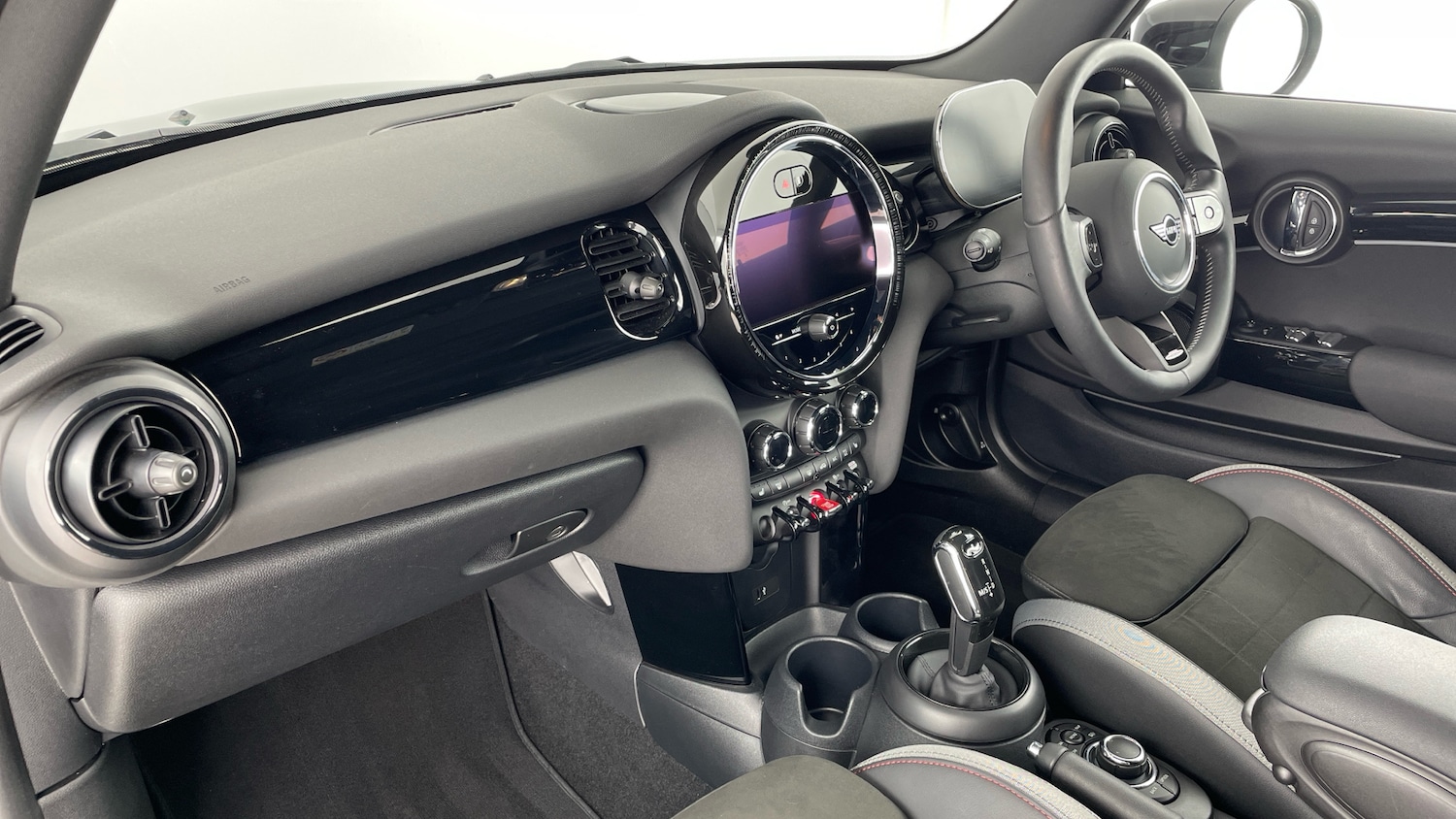 Used MINI Convertible 2023 for sale - 77367524: Photo 7