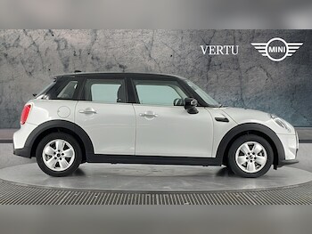Used MINI Hatch 2022 for sale - 78109317: Photo