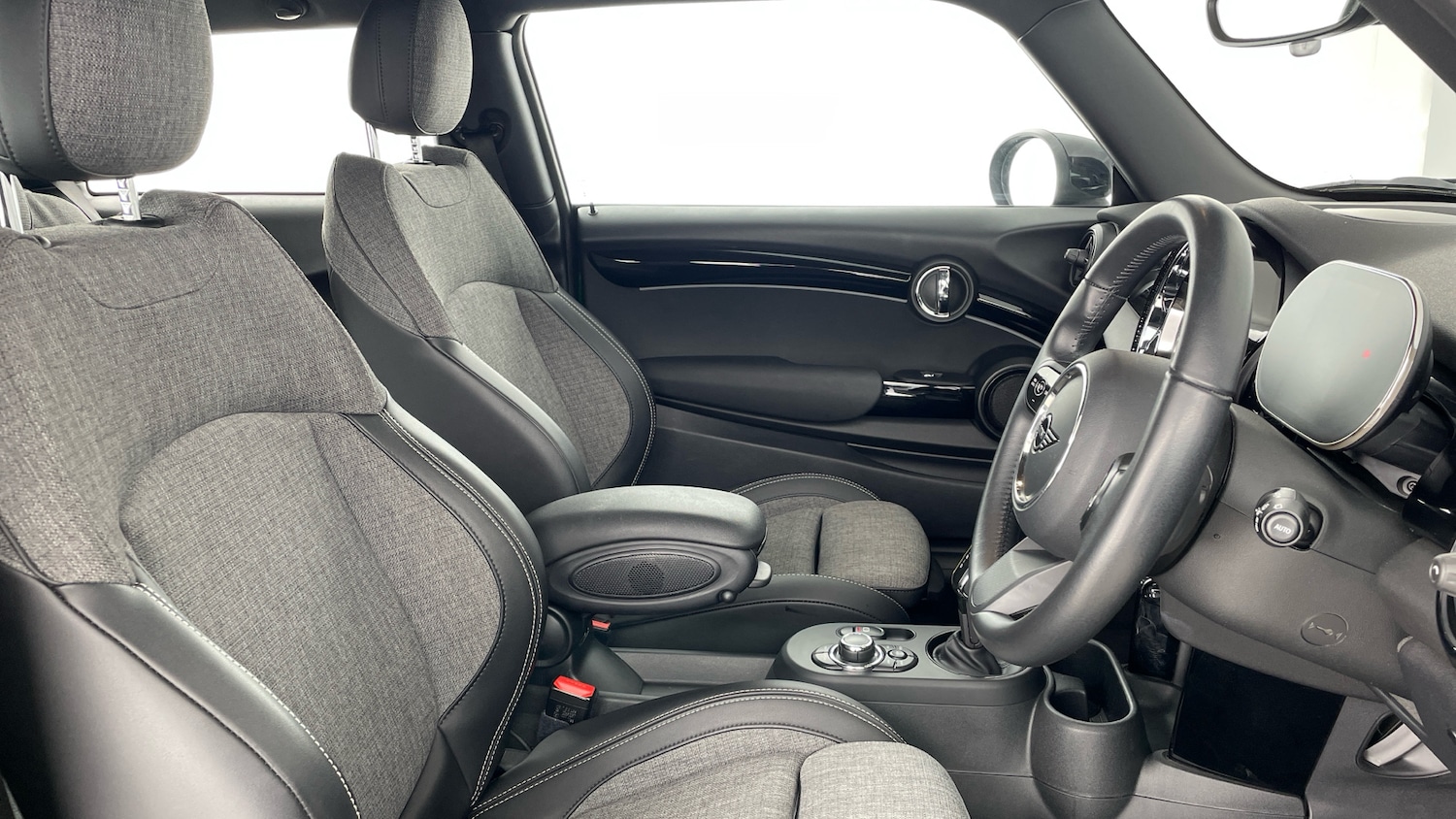 Used MINI Hatch 2022 for sale - 77104508: Photo 11