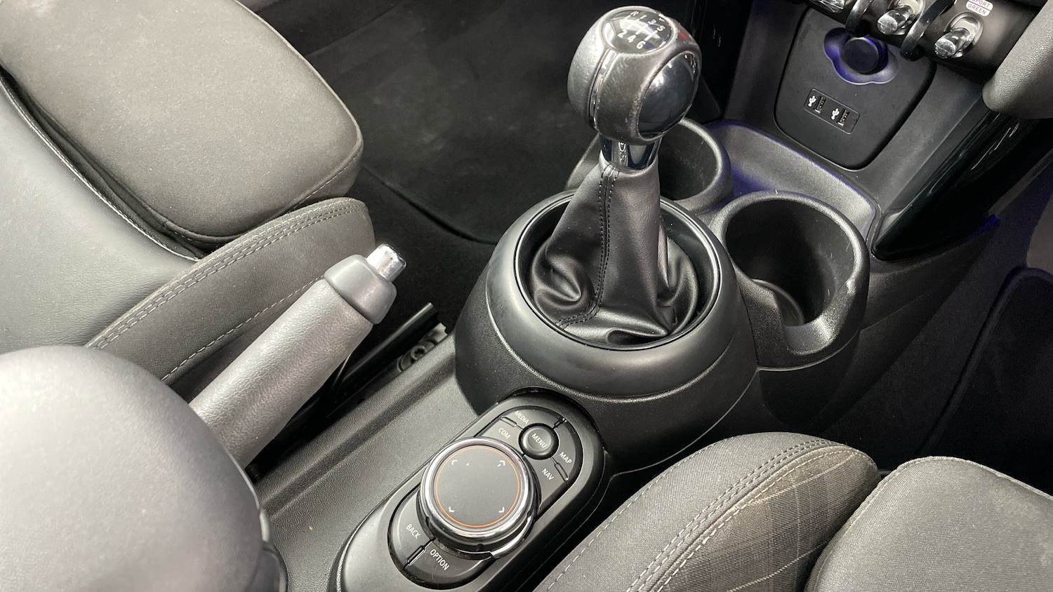 Used MINI Hatch 2018 for sale - 77687937: Photo 10