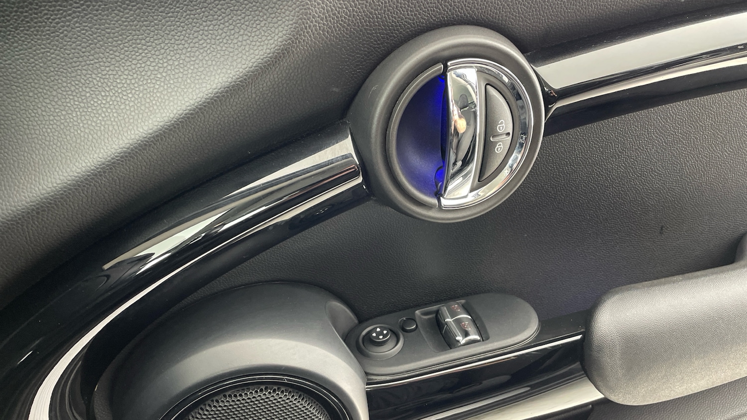 Used MINI Hatch 2018 for sale - 77687937: Photo 20