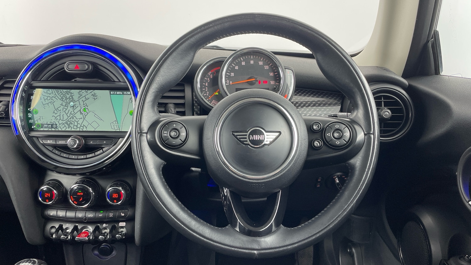 Used MINI Hatch 2018 for sale - 77687937: Photo 5