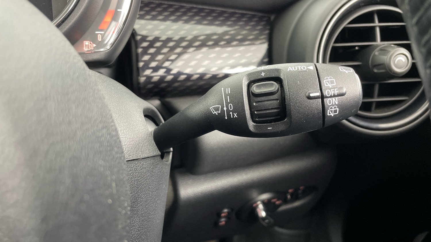 Used MINI Hatch 2018 for sale - 77687937: Photo 53