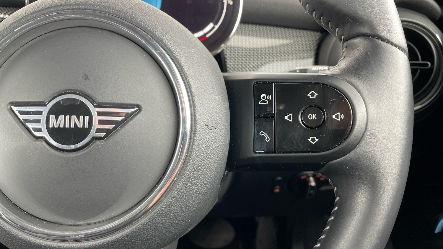 Used MINI Hatch 2023 for sale - 77036668: Photo 18