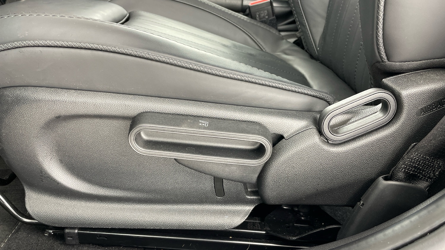 Used MINI Hatch 2023 for sale - 77036668: Photo 27