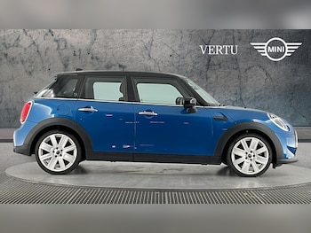Used MINI Hatch 2023 for sale - 77036668: Photo