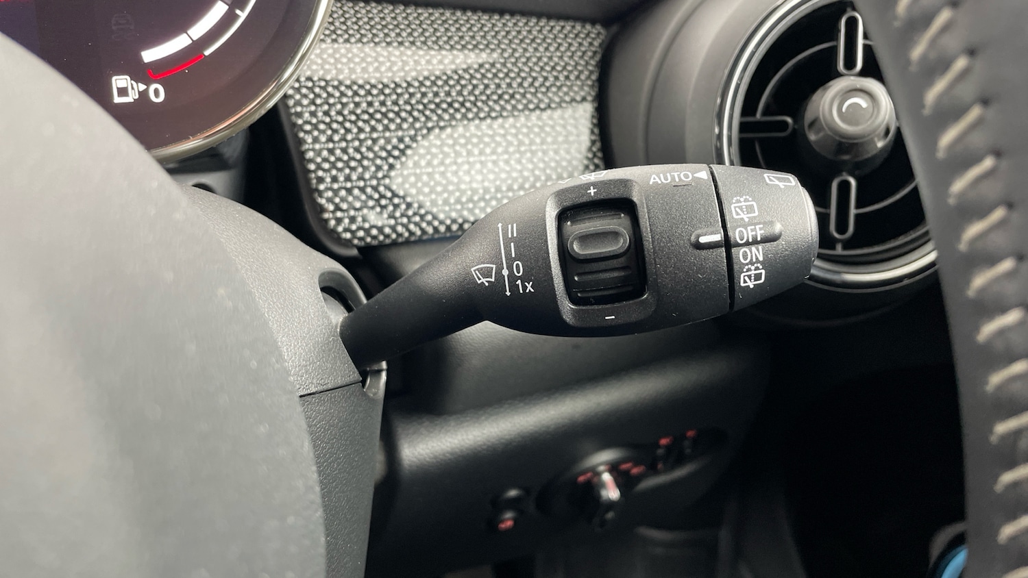 Used MINI Hatch 2023 for sale - 77036668: Photo 61