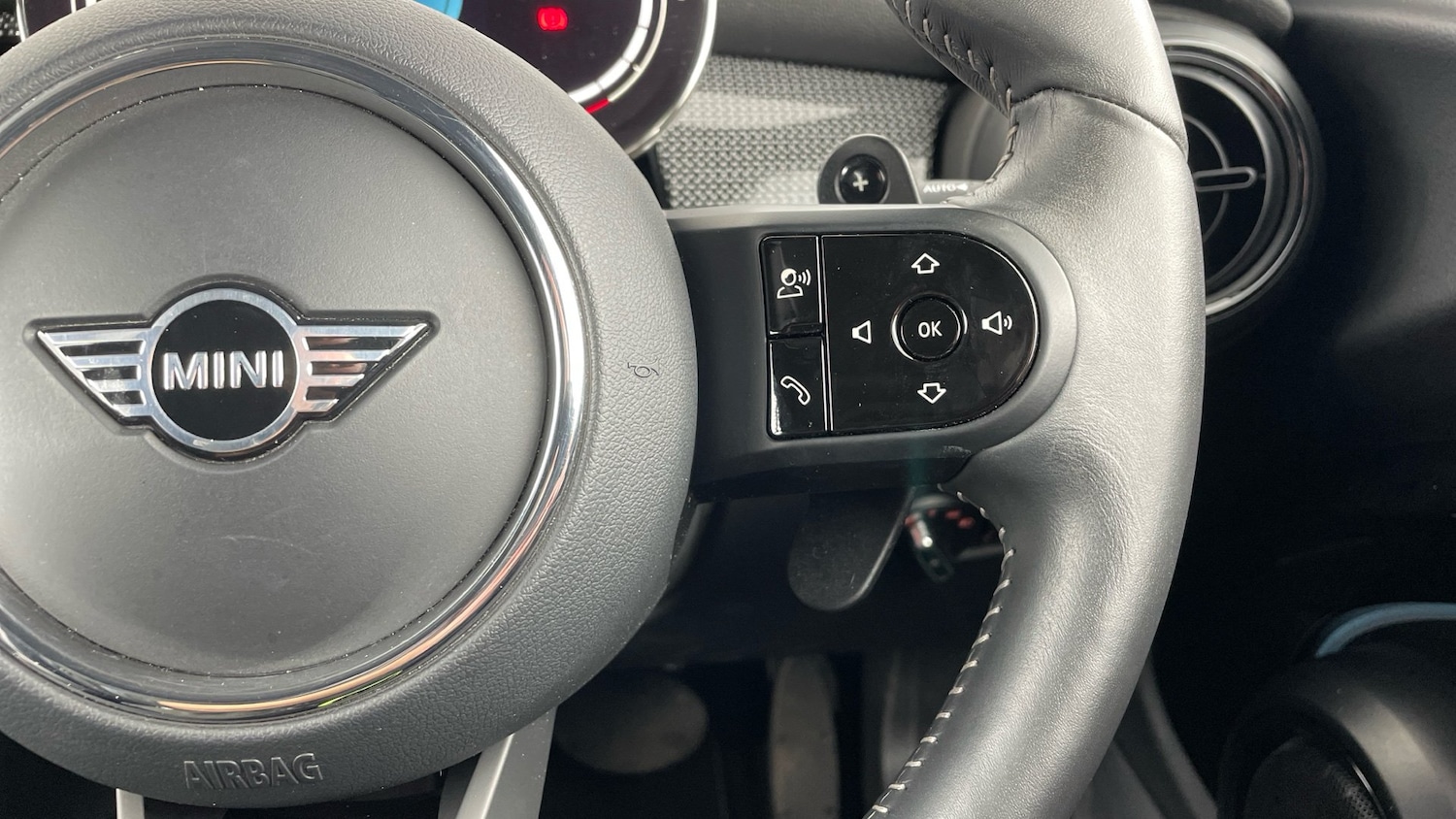 Used MINI Convertible 2023 for sale - 76405148: Photo 18