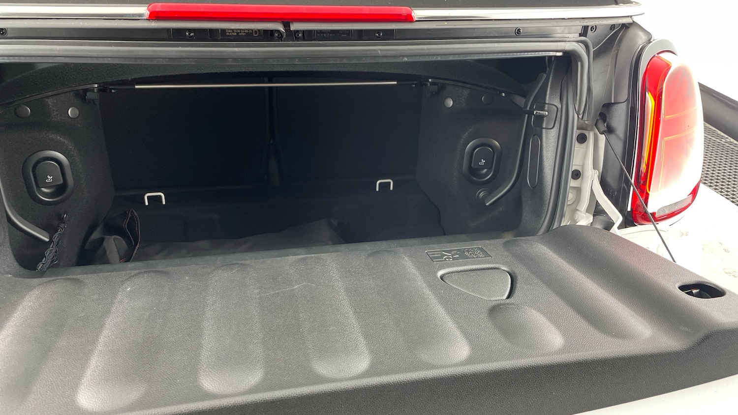 Used MINI Convertible 2023 for sale - 76405148: Photo 41