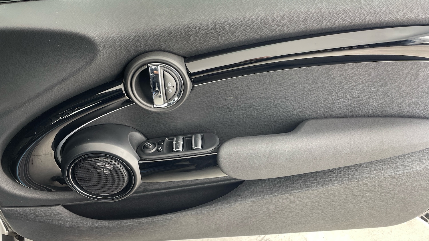 Used MINI Convertible 2023 for sale - 76405148: Photo 46