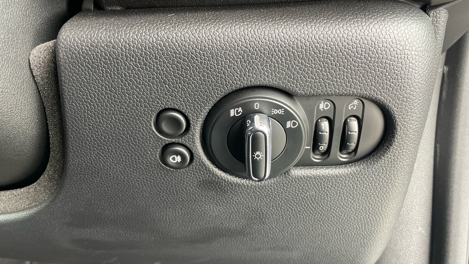 Used MINI Convertible 2023 for sale - 76405148: Photo 48