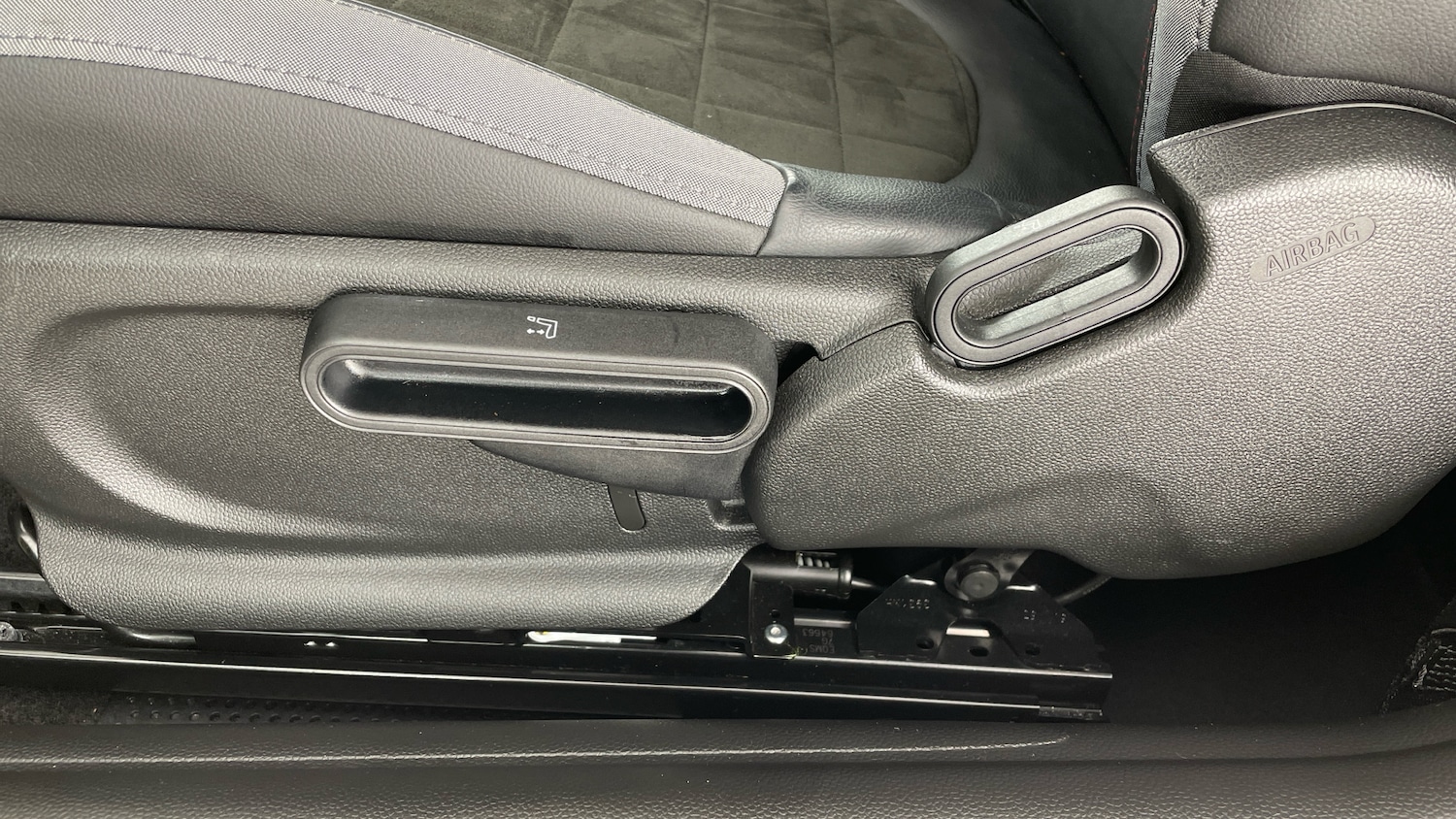 Used MINI Hatch 2019 for sale - 78011499: Photo 28