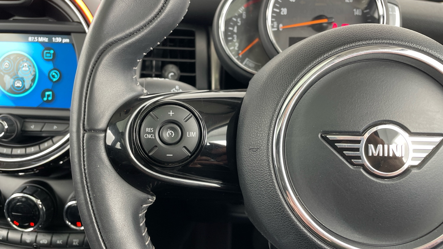 Used MINI Hatch 2020 for sale - 77406876: Photo 17