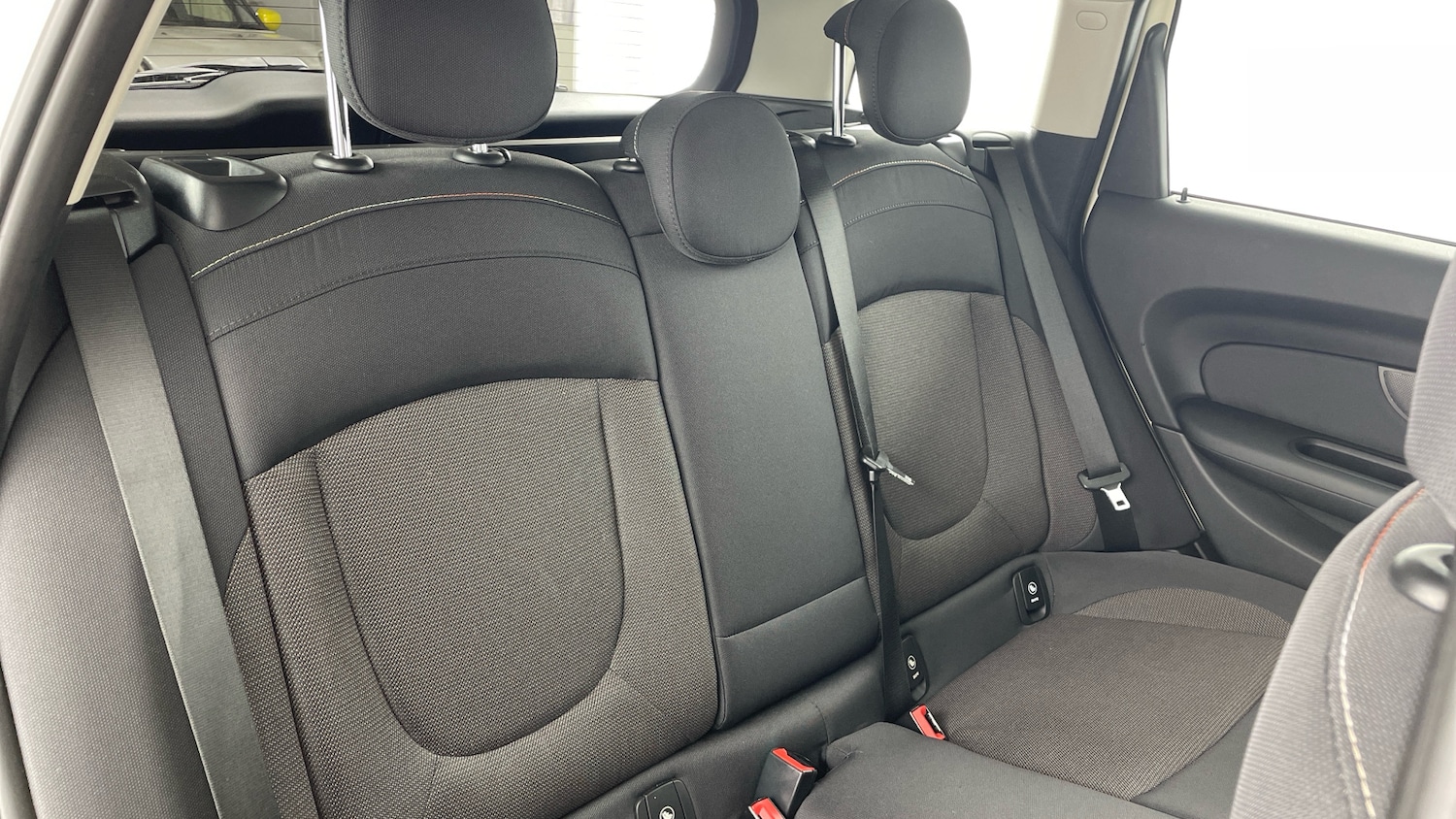 Used MINI Clubman 2017 for sale - 78175691: Photo 12