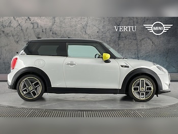 Used MINI Clubman 2021 for sale - 77964779: Photo