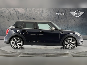 Used MINI Hatch 2021 for sale - 79579909: Photo