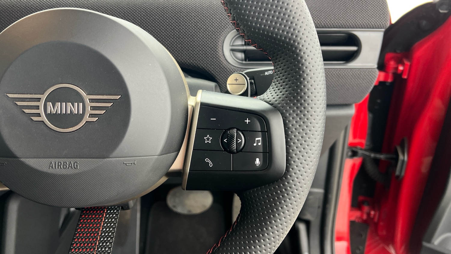 Used MINI Cooper 2024 for sale - 77107483: Photo 18