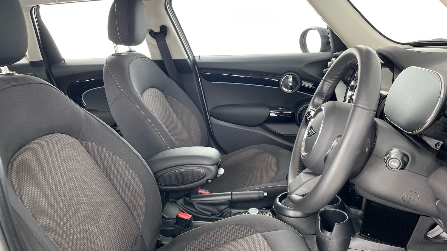 Used MINI Hatch 2023 for sale - 77128052: Photo 11