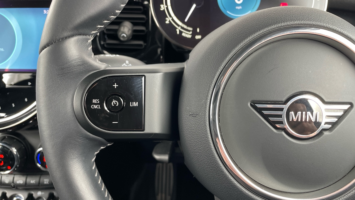 Used MINI Cooper 2023 for sale - 77022731: Photo 17