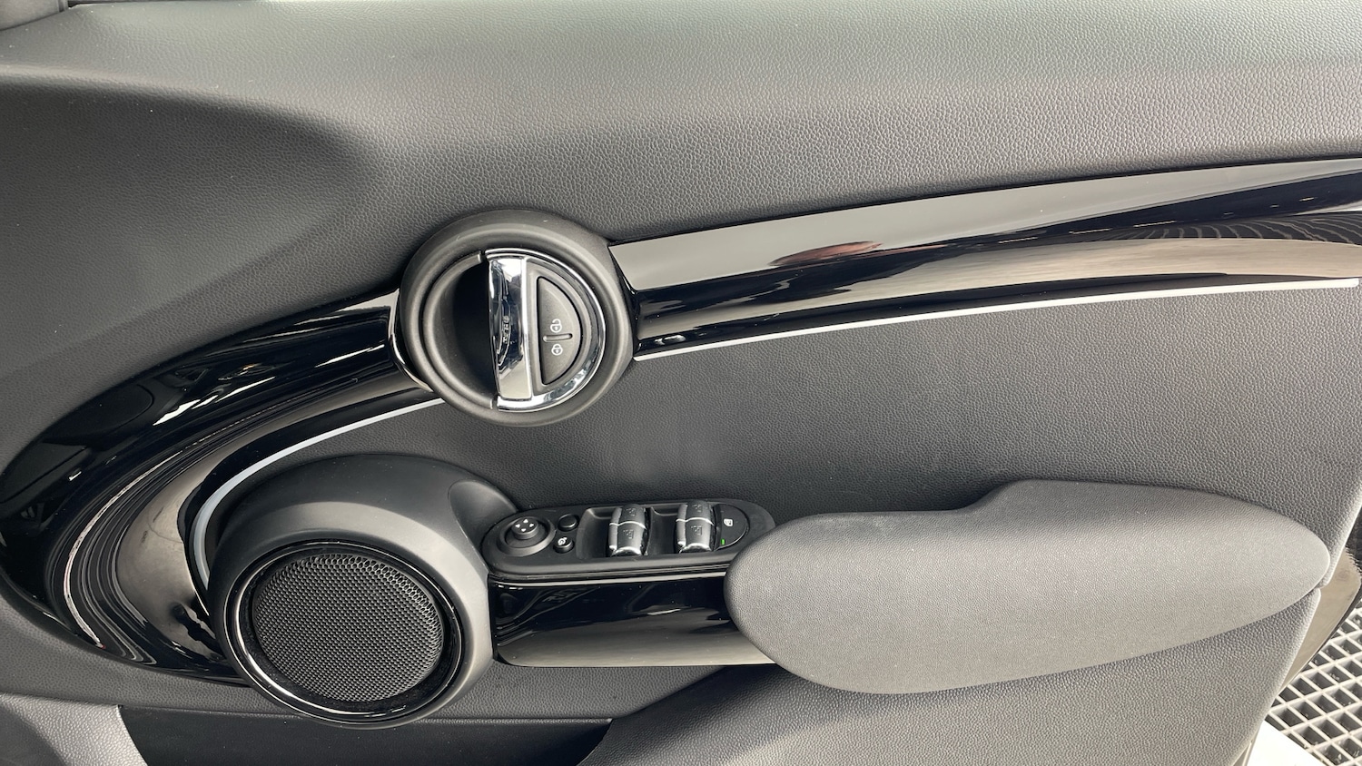 Used MINI Cooper 2023 for sale - 77022731: Photo 51