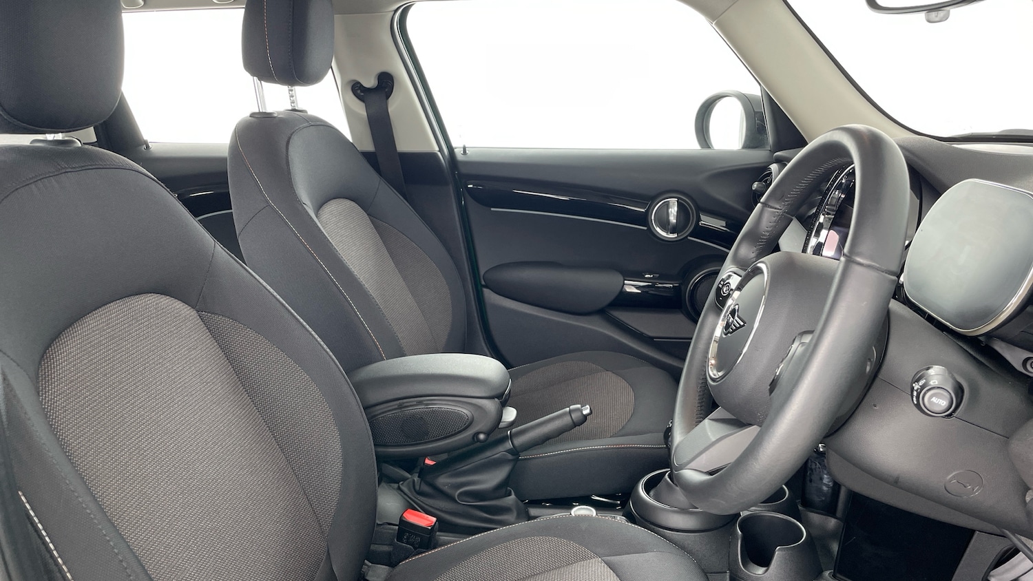 Used MINI Hatch 2023 for sale - 77618787: Photo 11