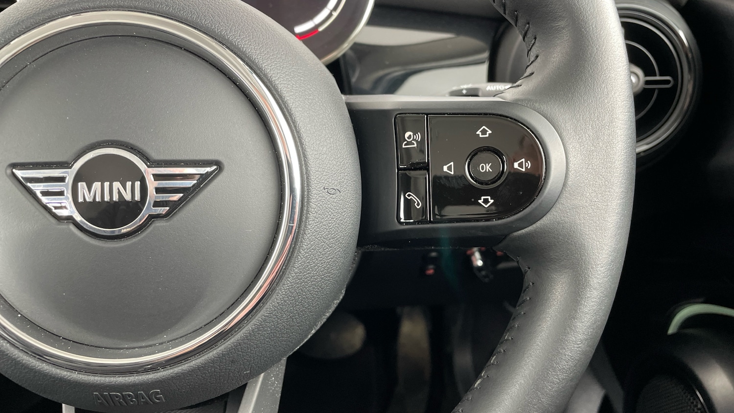 Used MINI Hatch 2023 for sale - 77618787: Photo 18