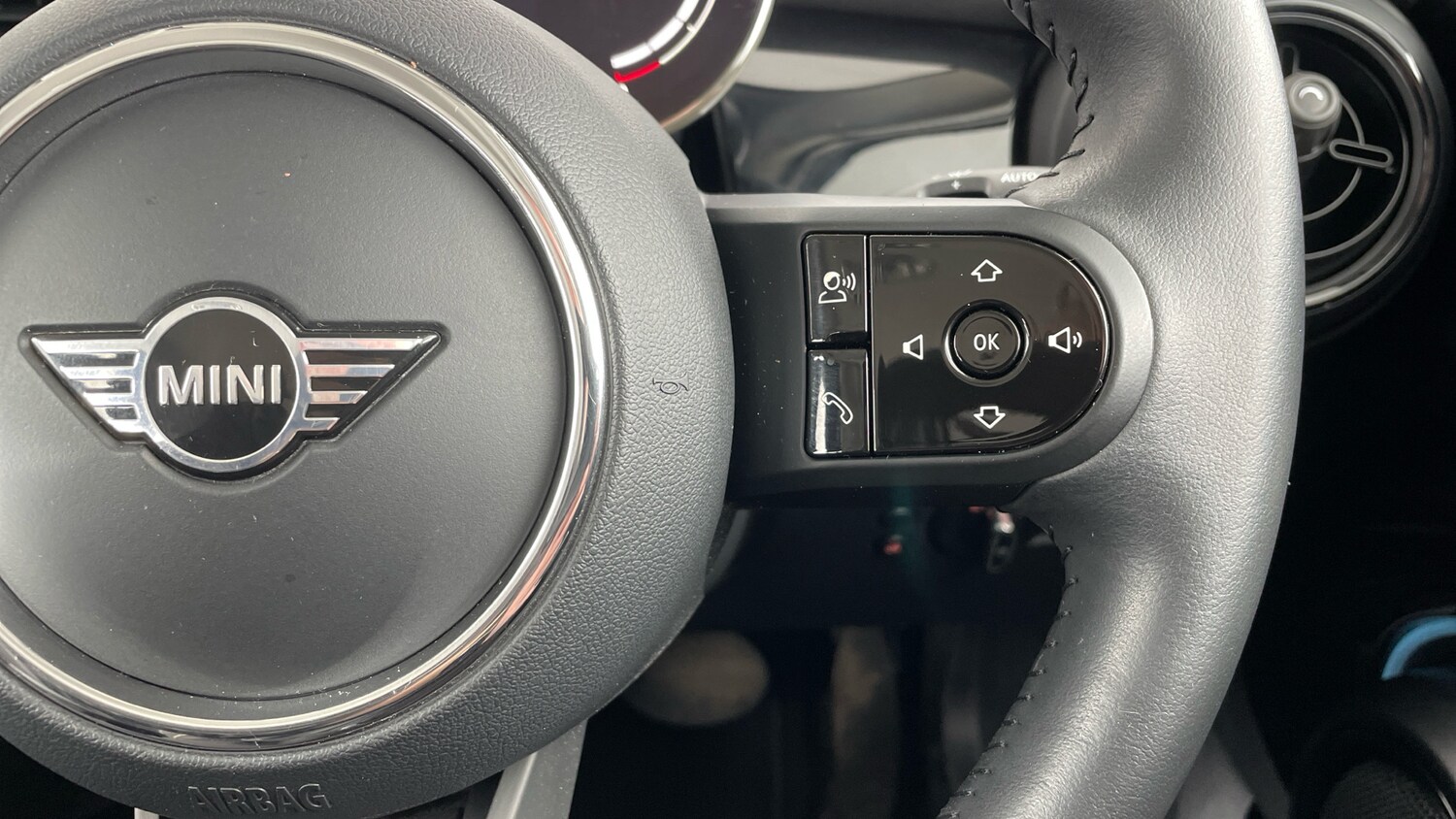 Used MINI Hatch 2023 for sale - 77804352: Photo 18