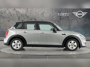 Used MINI Hatch 2023 for sale - 77804352: Photo