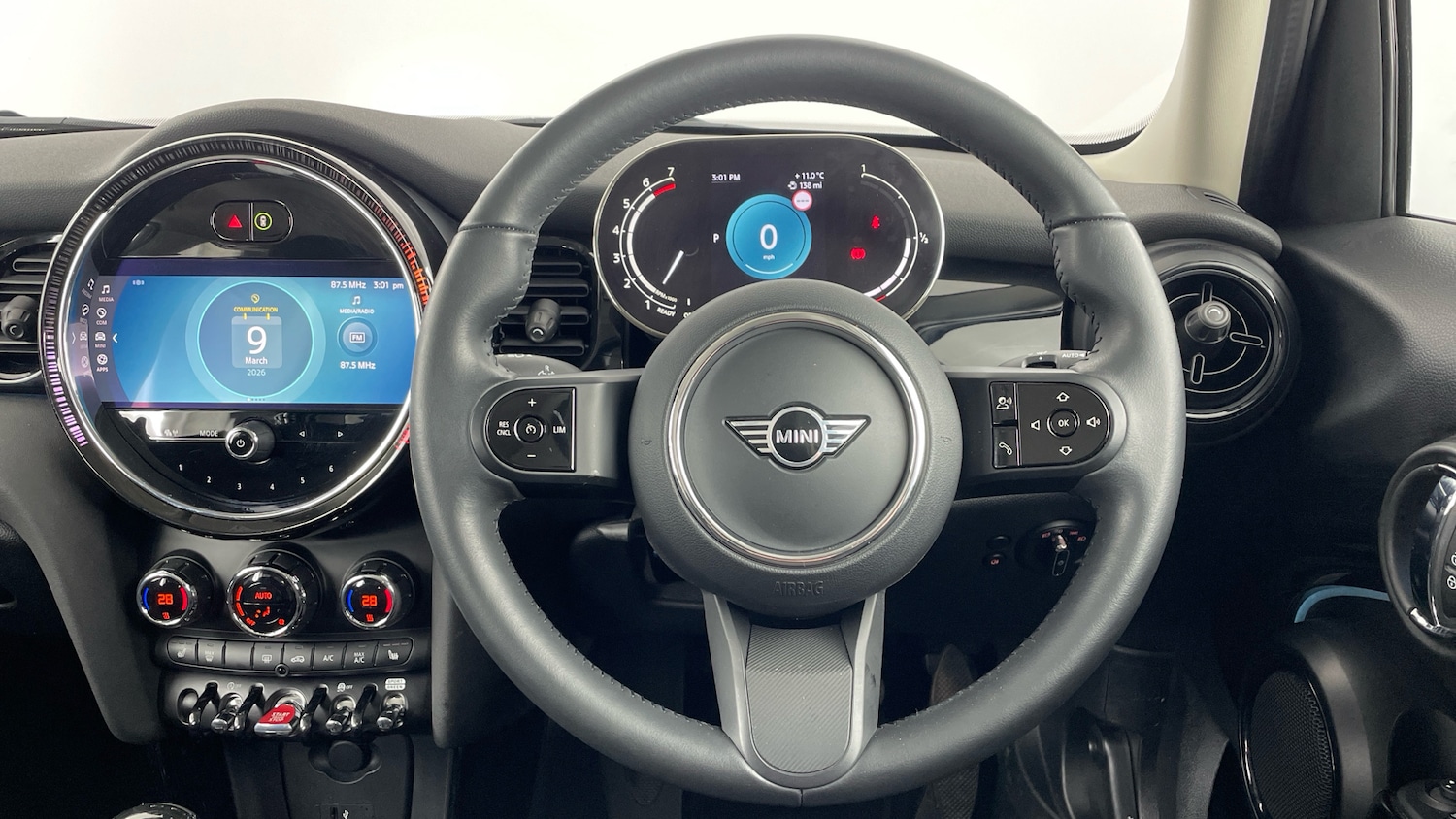 Used MINI Hatch 2023 for sale - 77804352: Photo 5