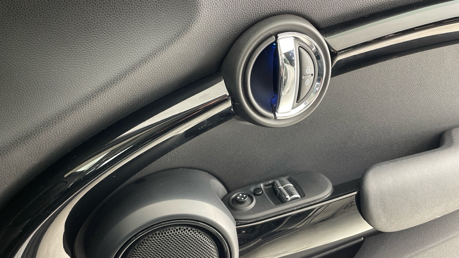 Used MINI Hatch 2017 for sale - 77365134: Photo 20