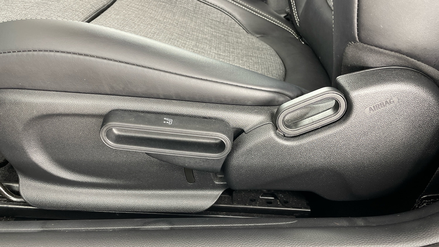 Used MINI Hatch 2017 for sale - 77365134: Photo 28