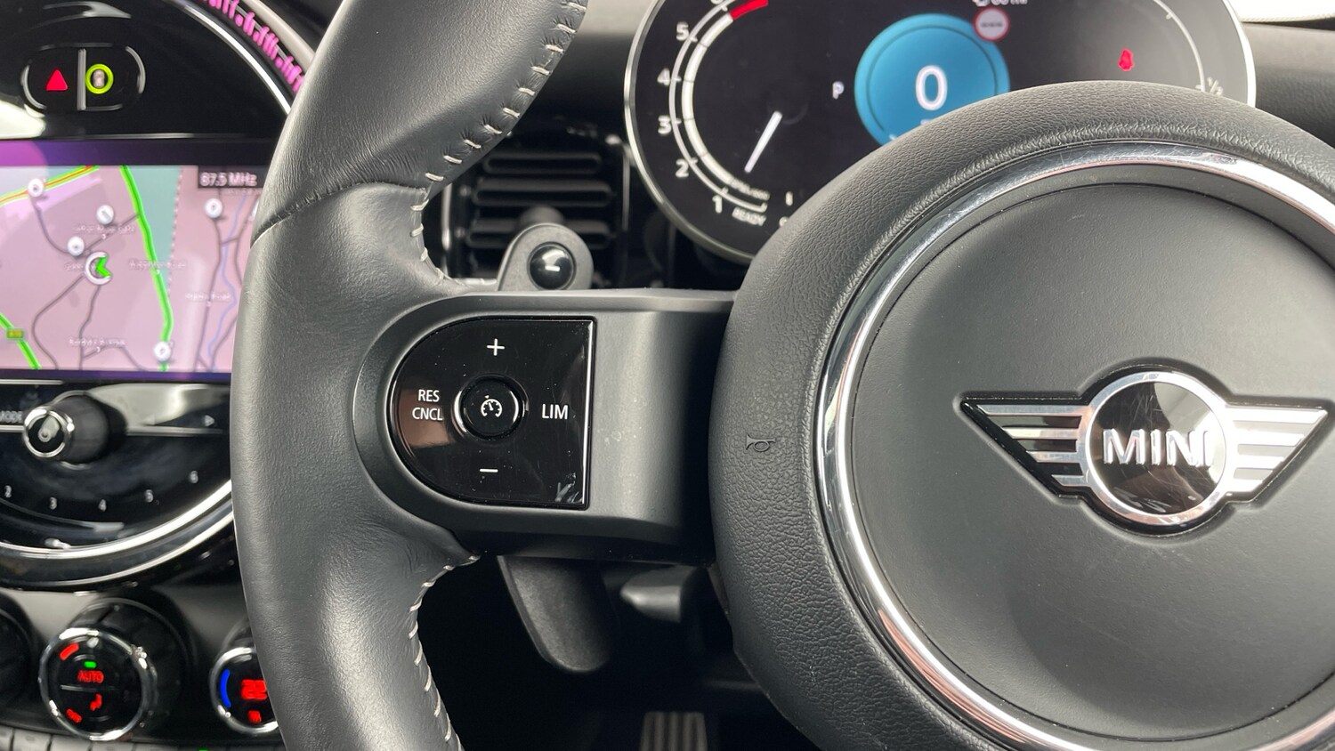 Used MINI Hatch 2024 for sale - 77629239: Photo 17