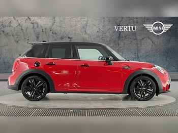Used MINI Hatch 2024 for sale - 77629239: Photo