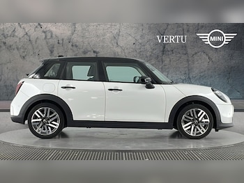 Used MINI Cooper 2024 for sale - 78109208: Photo