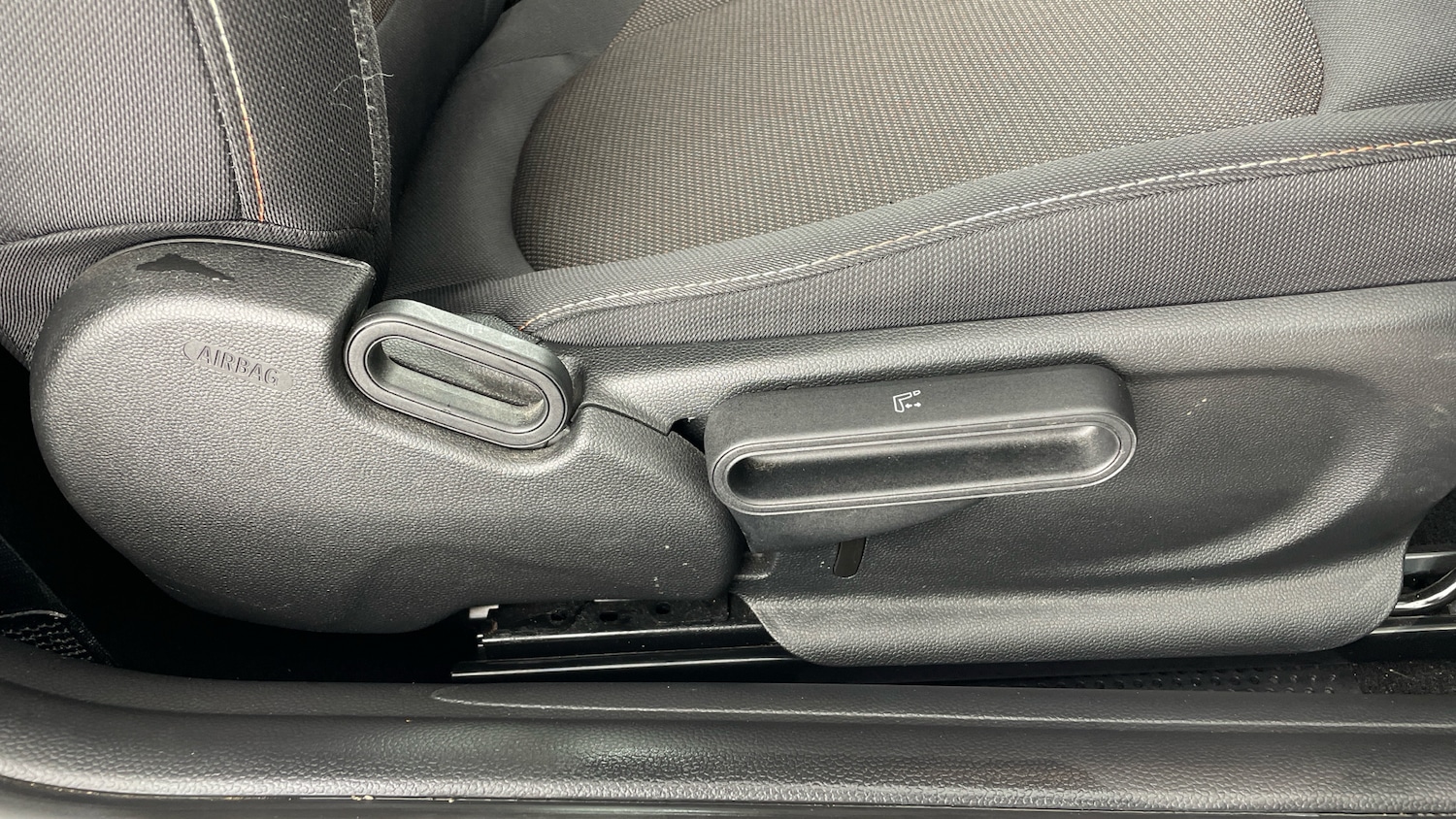 Used MINI Convertible 2022 for sale - 76564937: Photo 41