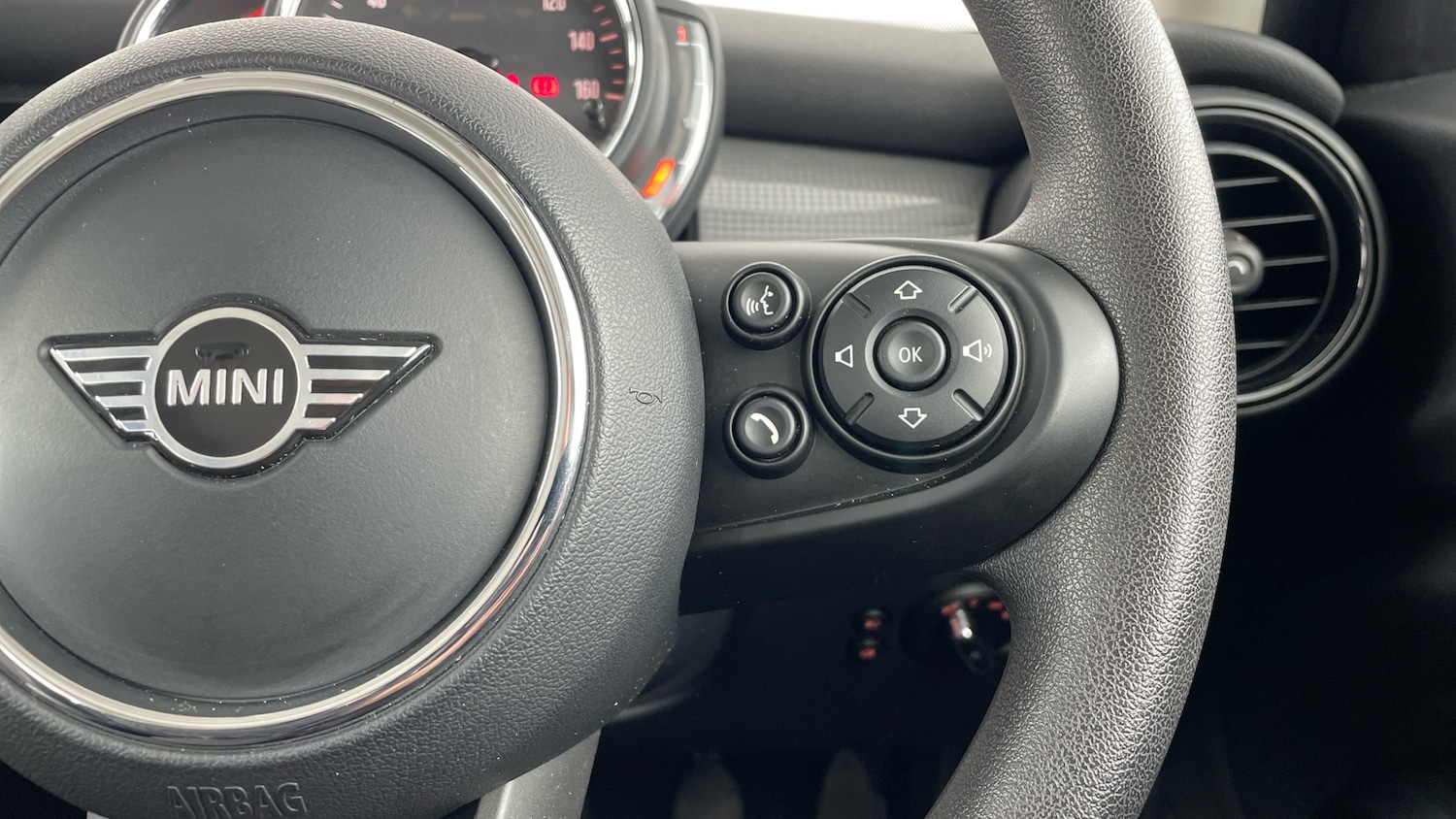 Used MINI Hatch 2020 for sale - 76891964: Photo 18