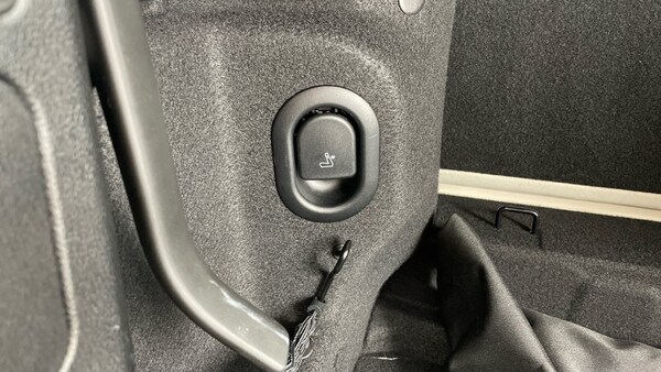 Used MINI Convertible 2022 for sale - 75700702: Photo 39