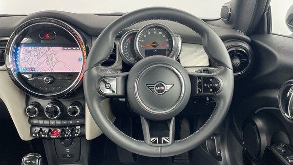 Used MINI Convertible 2022 for sale - 75700702: Photo 5