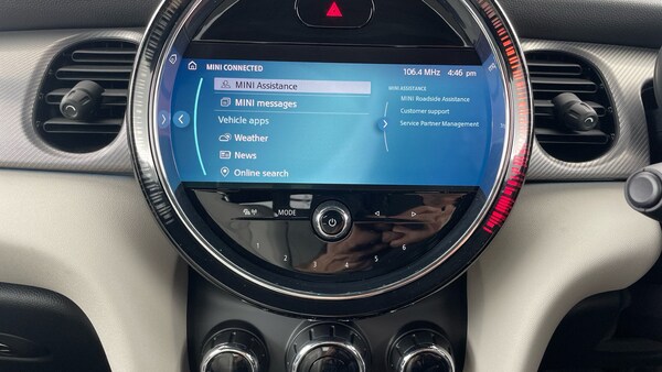 Used MINI Convertible 2022 for sale - 75700702: Photo 65