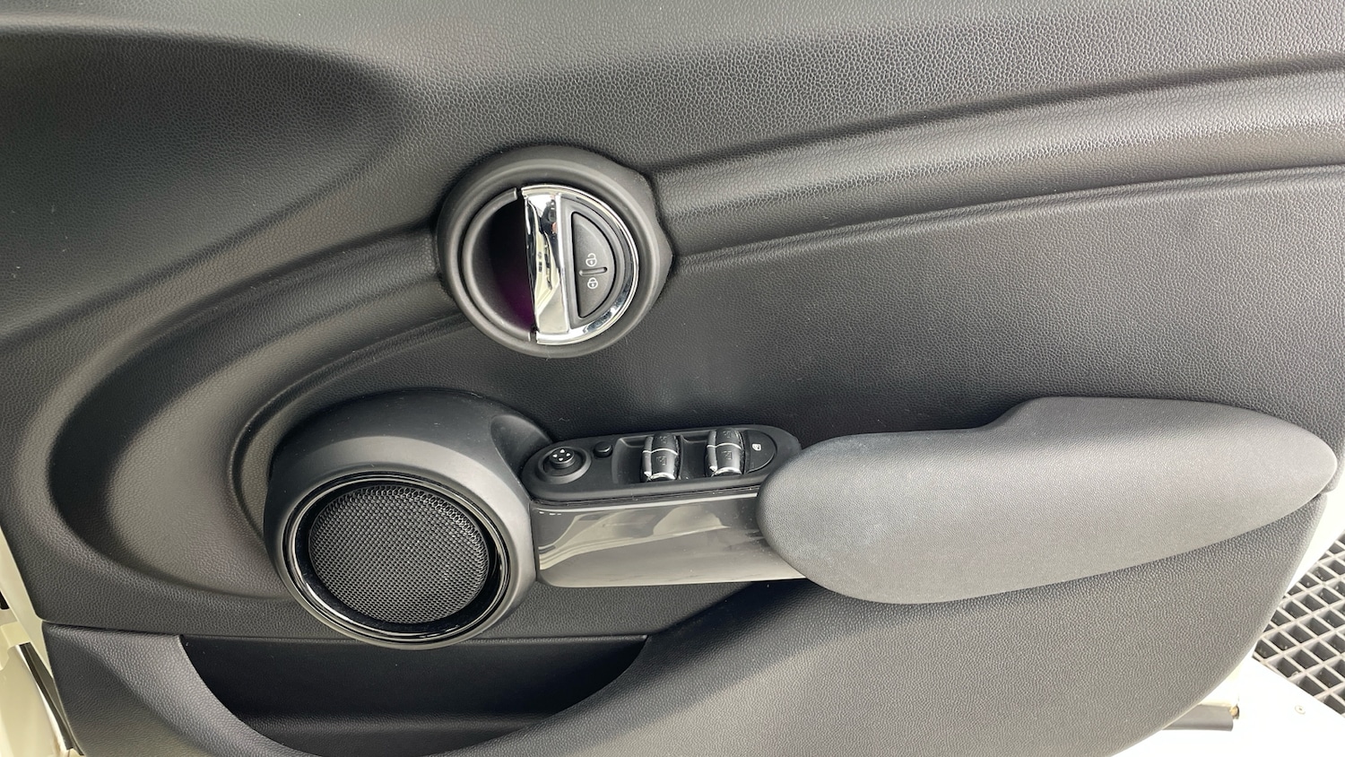 Used MINI Hatch 2019 for sale - 77210907: Photo 45