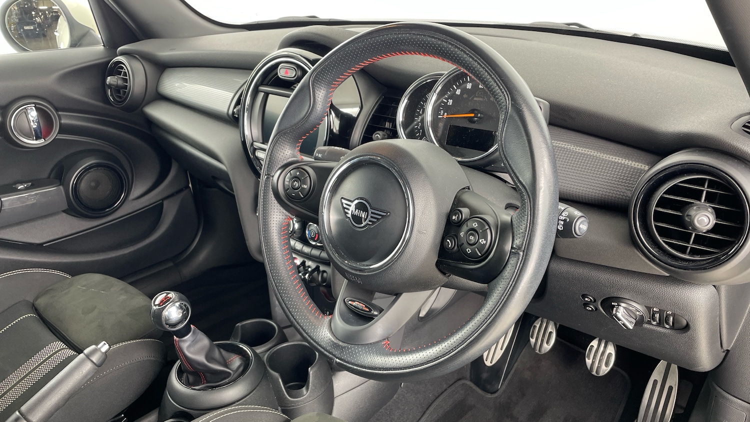 Used MINI Hatch 2019 for sale - 77210907: Photo 6